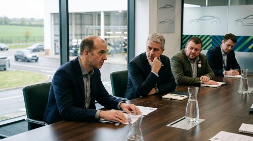 Business Secretary to Meet JLR and Unite Leaders Over Redundancy Plans